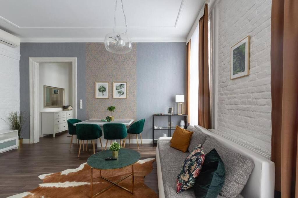 Chic, Captivating Space Near Opera House 布达佩斯 外观 照片