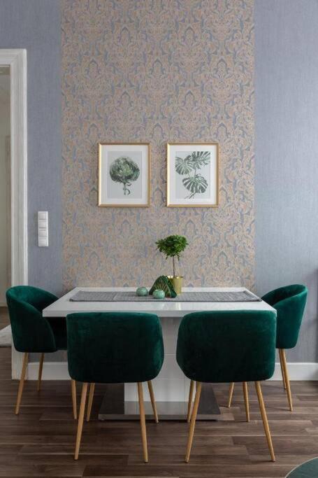 Chic, Captivating Space Near Opera House 布达佩斯 外观 照片